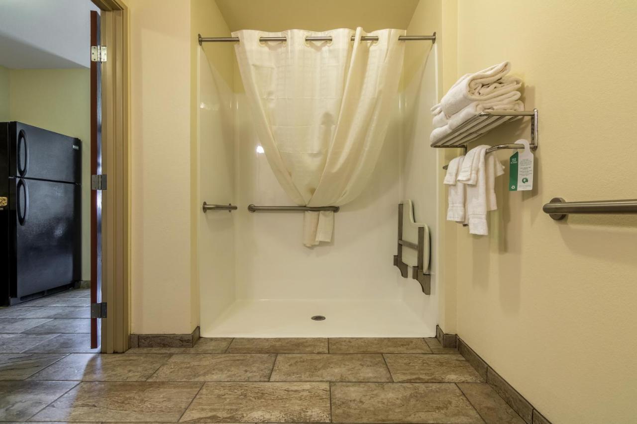 Cobblestone Inn & Suites - Barron Buitenkant foto