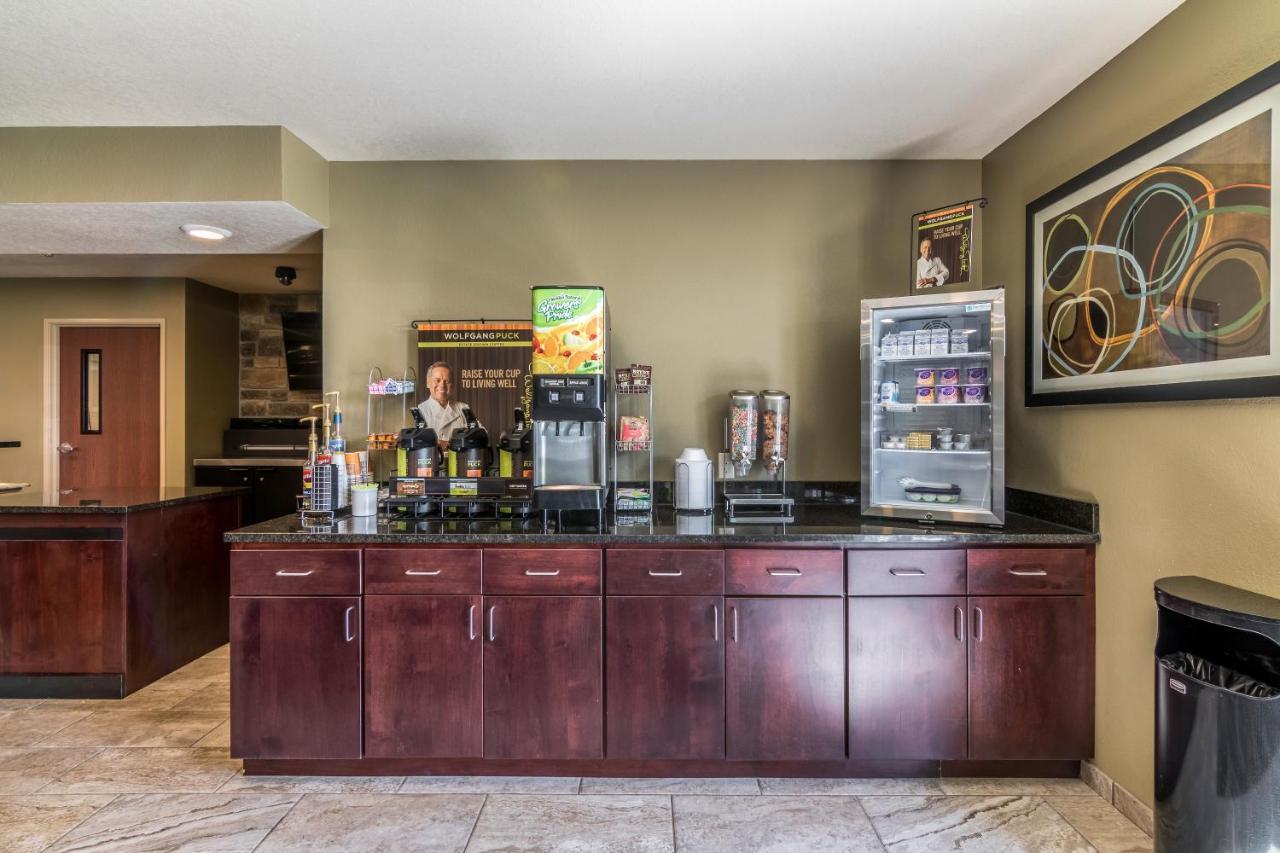 Cobblestone Inn & Suites - Barron Buitenkant foto