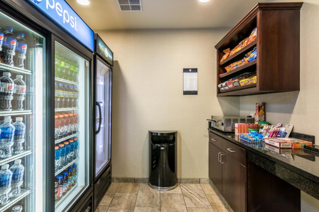 Cobblestone Inn & Suites - Barron Buitenkant foto