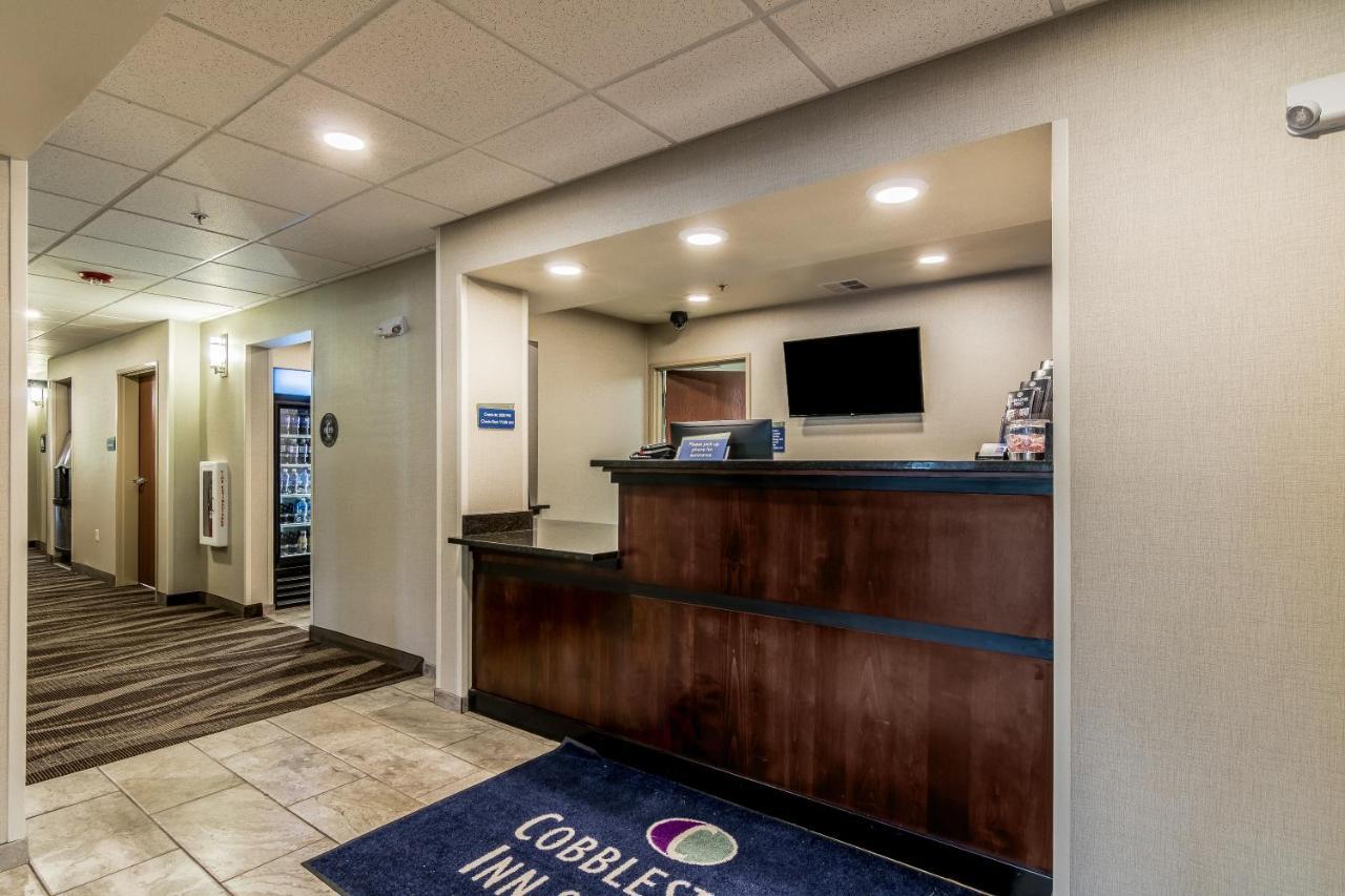 Cobblestone Inn & Suites - Barron Buitenkant foto