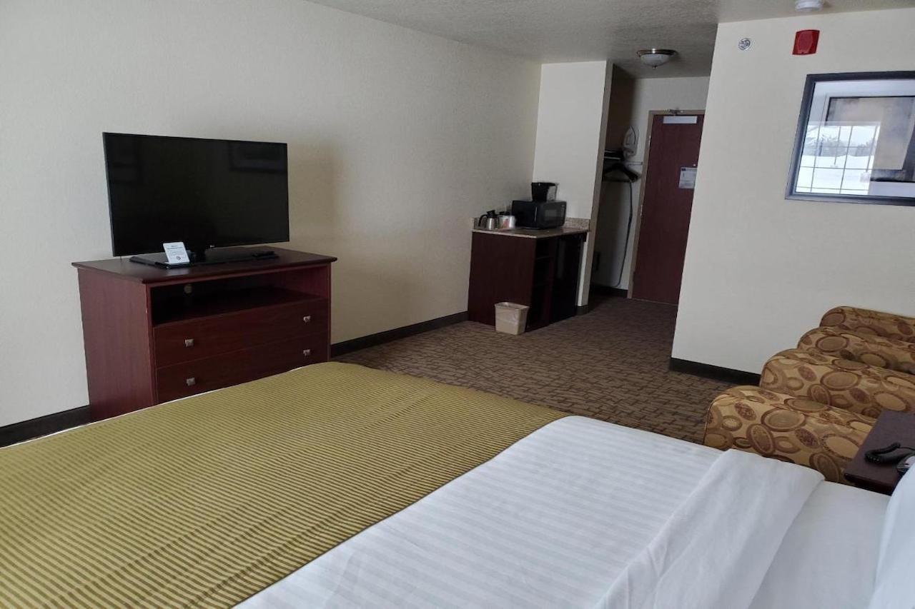 Cobblestone Inn & Suites - Barron Buitenkant foto
